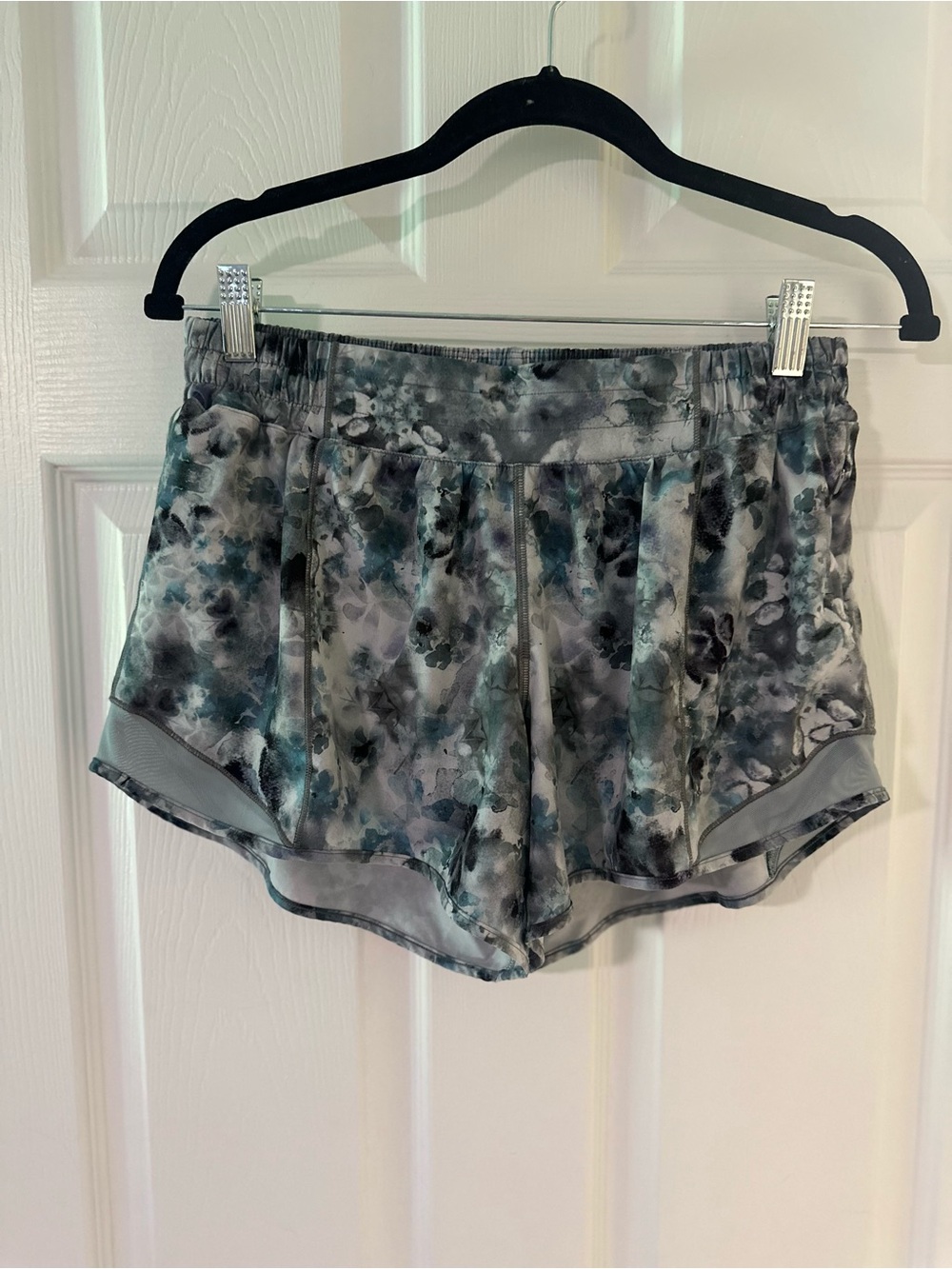 Women's Grey Floral Lululemon size 10 tall Shorts